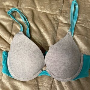 Victoria’s Secret PINK Bra
